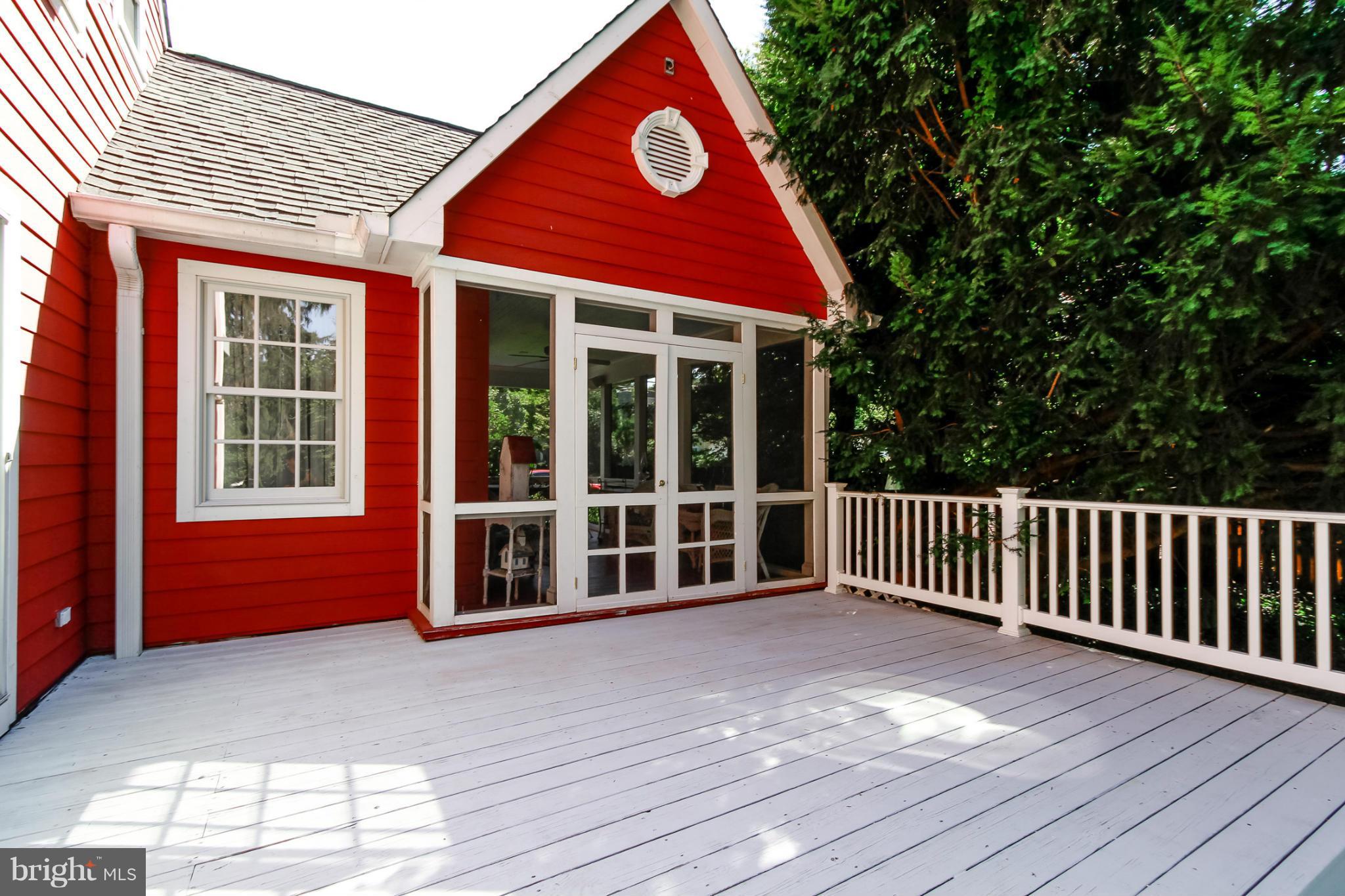 18 Linstead Road Severna Park, MD 21146 - Photo 26 of 30 Exterior (Rear Deck)