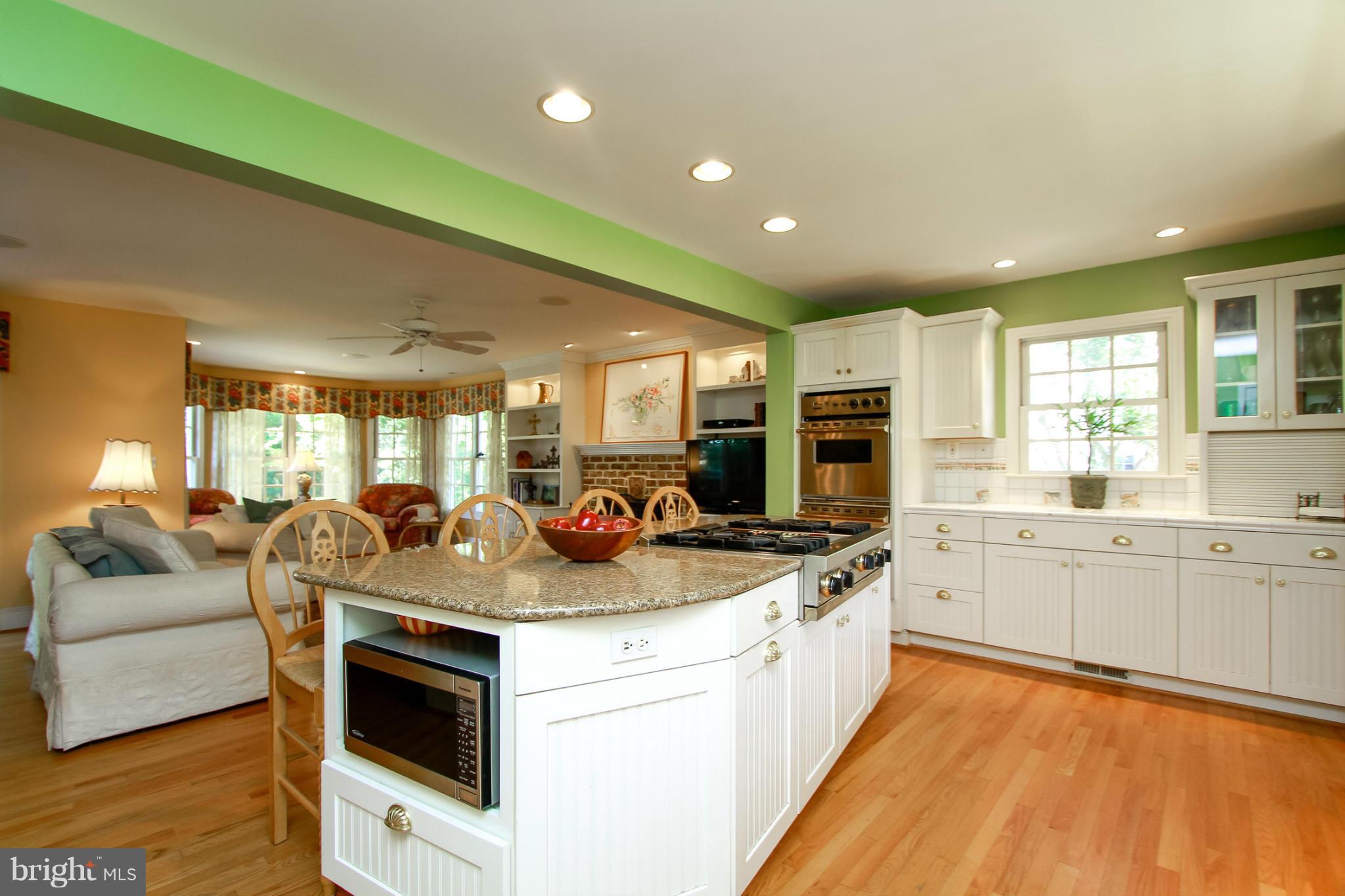 18 Linstead Road Severna Park, MD 21146 - Photo 8 of 30 Kitchen