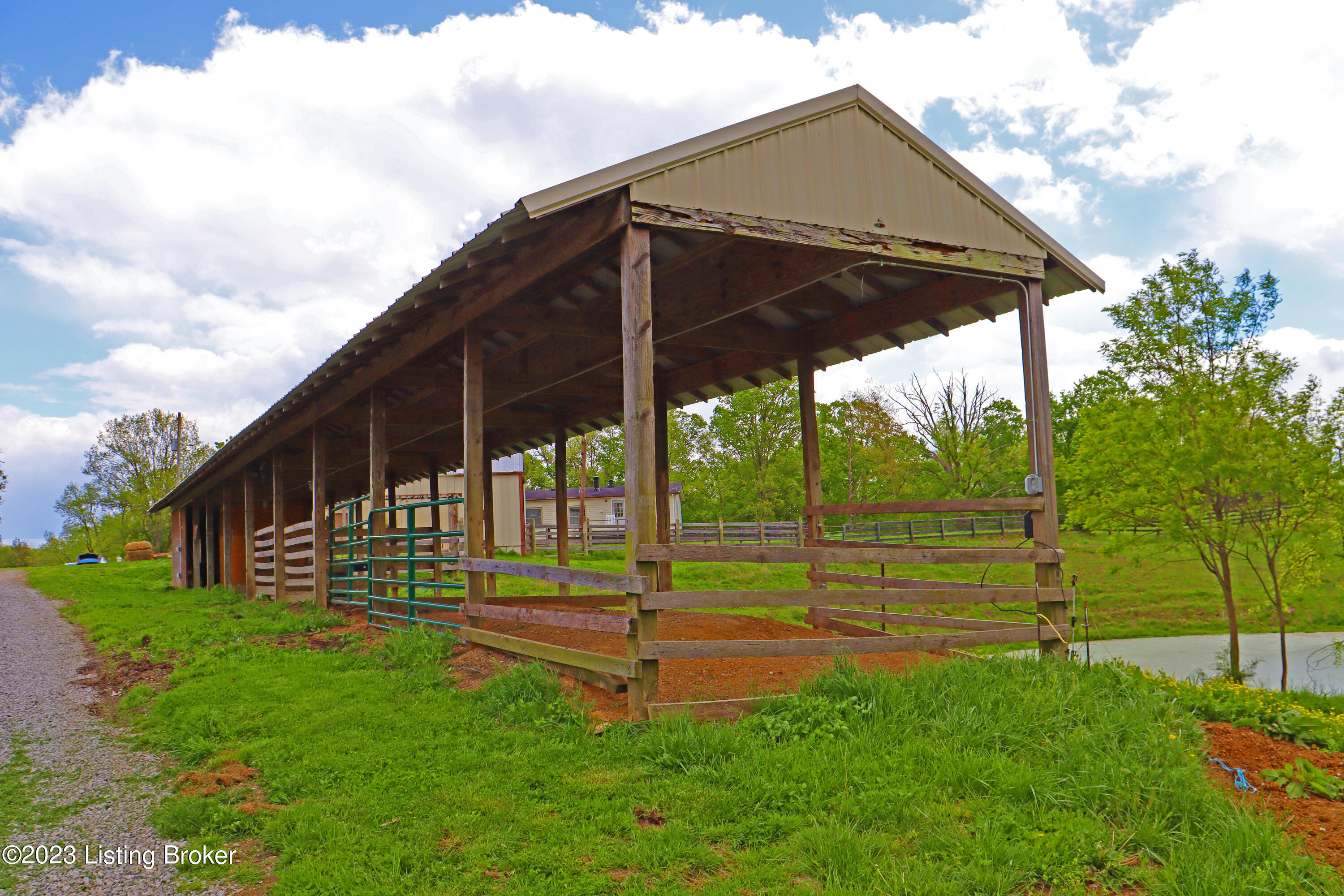 1771 Lebanon Ridge Road Bagdad, KY 40003 - Photo 43 of 65 Run In Shed Side 1