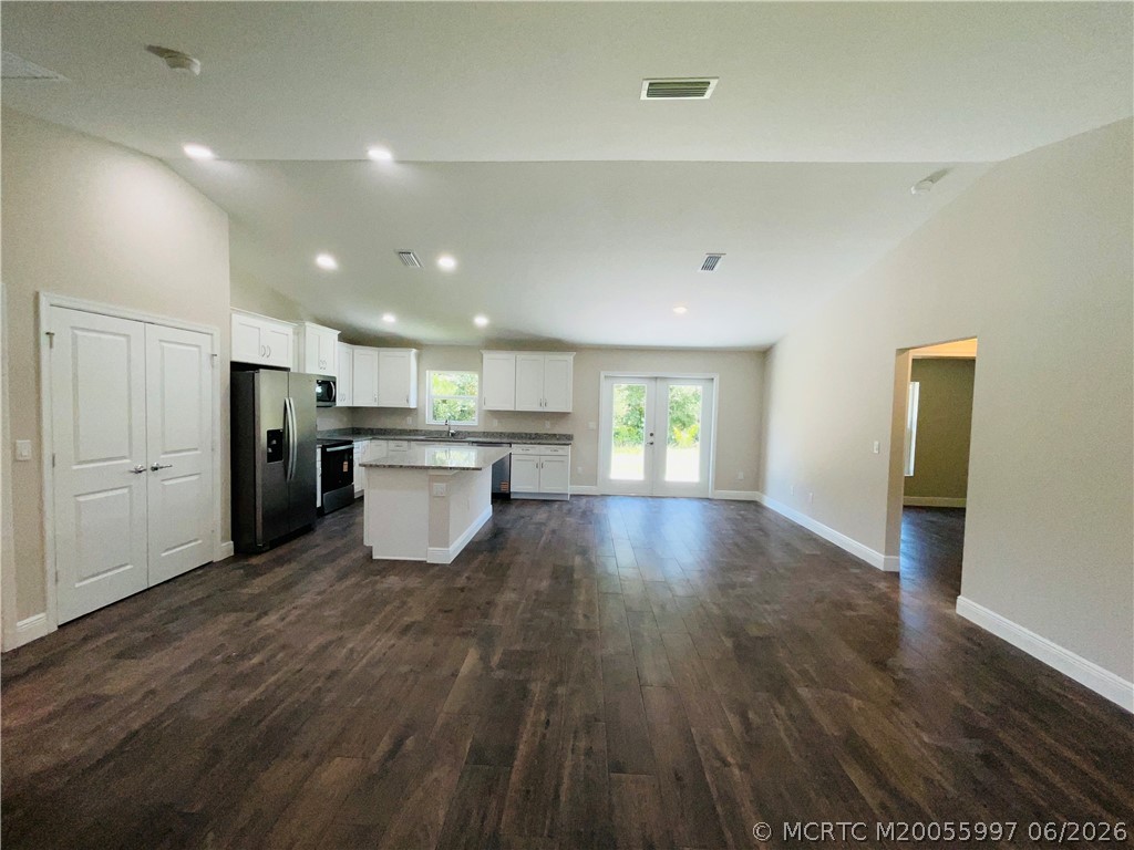 7008 Salerno Road Fort Pierce, FL 34951 - Photo 3 of 10 Gallery Image 3