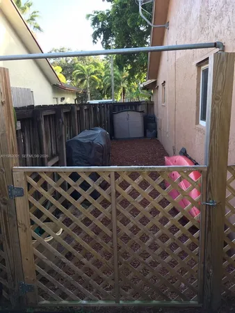 $3,500 | 8421 Southwest 28th Street, Davie, FL 33328