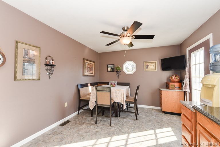 2614 Wright Road Saluda, VA 23149 - Photo 11 of 33 Gallery Image 11