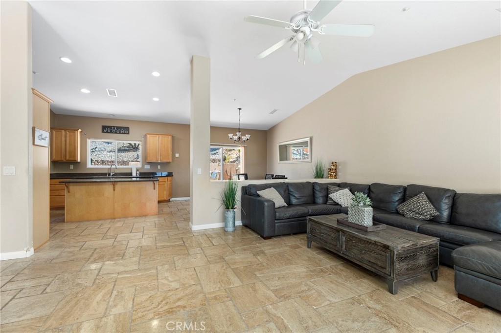 24384 Rutherford Road Ramona, CA 92065 - Photo 7 of 39