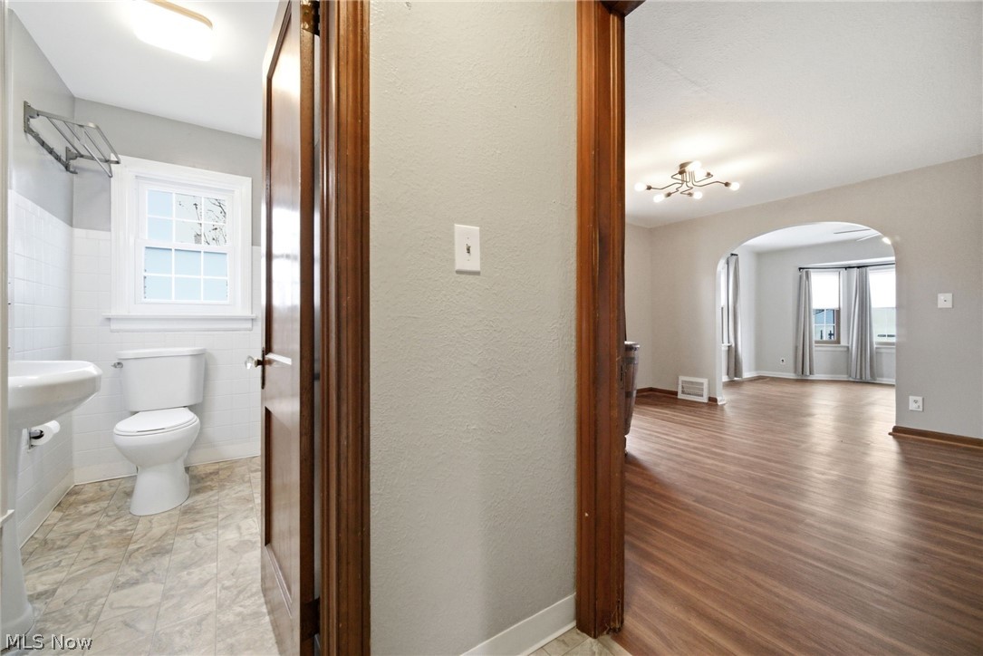 5918 Maplewood Road Cleveland, OH 44124 - Photo 10 of 47 Gallery Image 10