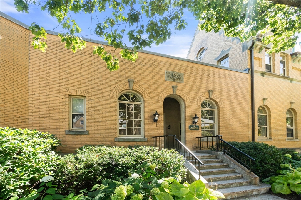 60e Glen Road, Unit 206 Brookline, MA 02445 - Photo 1 of 22 Gallery Image 1