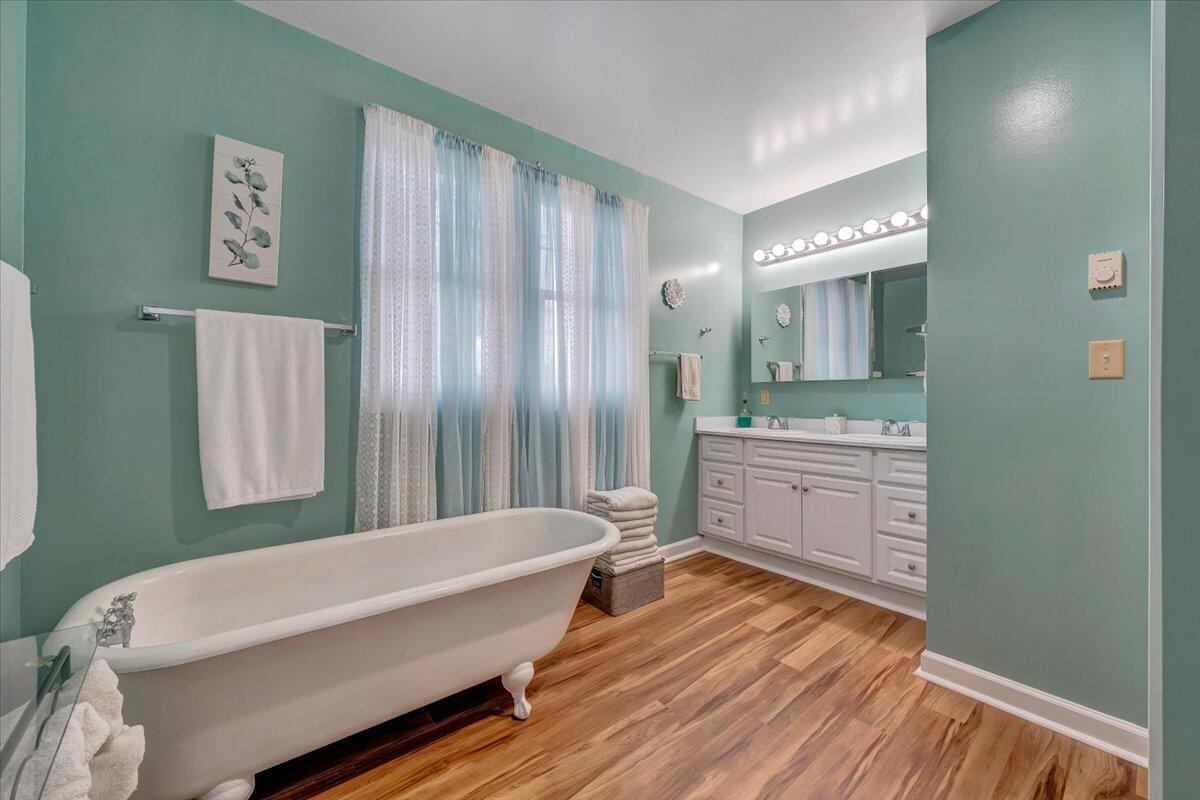 1701 Patterson Avenue Southwest Roanoke, VA 24016 - Photo 47 of 57 045-MIB08934