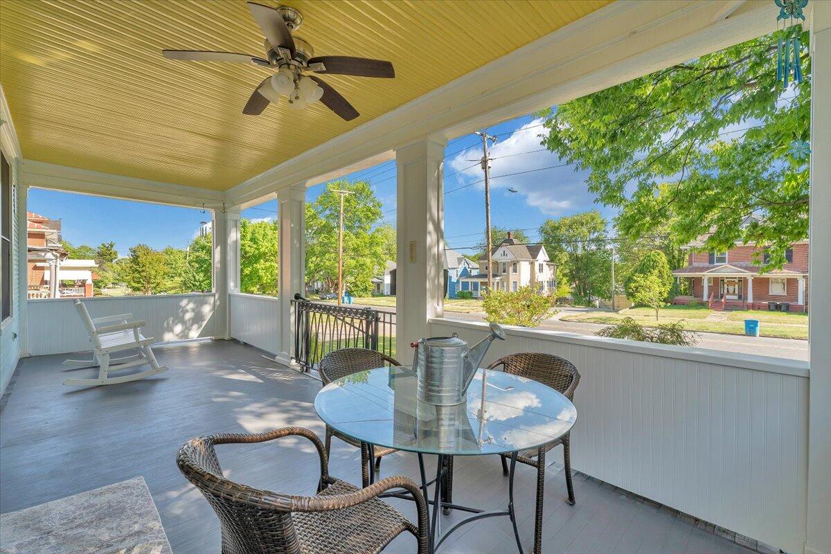 1701 Patterson Avenue Southwest Roanoke, VA 24016 - Photo 5 of 57 006-MIB09054