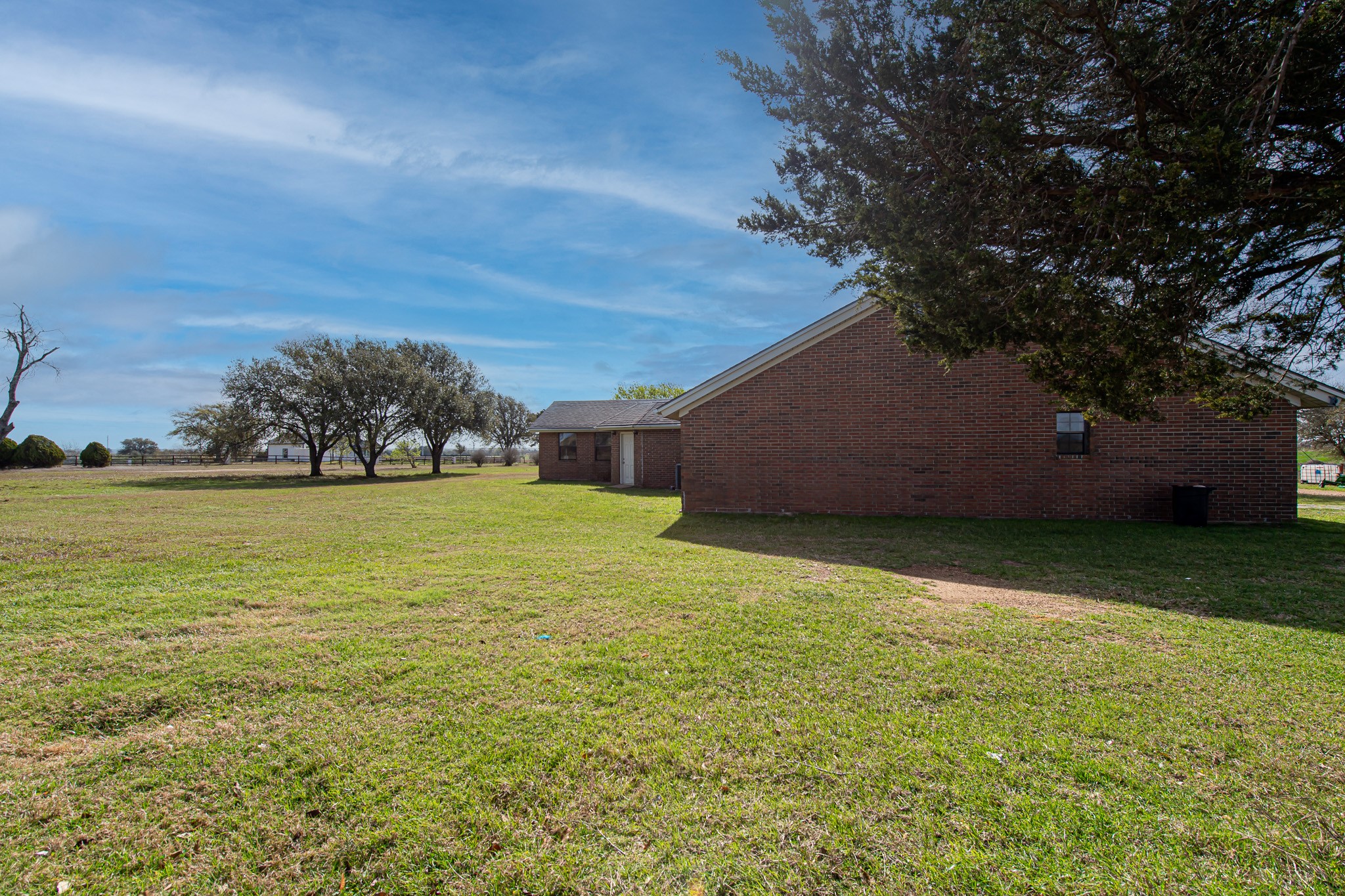 1195 Sens Road Sealy, TX 77474 - Photo 6 of 50 a backyard of a house