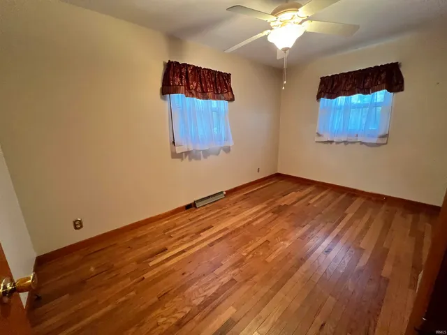 $189,900 | 144 Pineview Drive, Vincennes, IN 47591