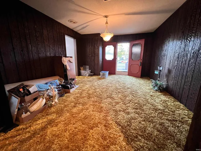 $189,900 | 144 Pineview Drive, Vincennes, IN 47591