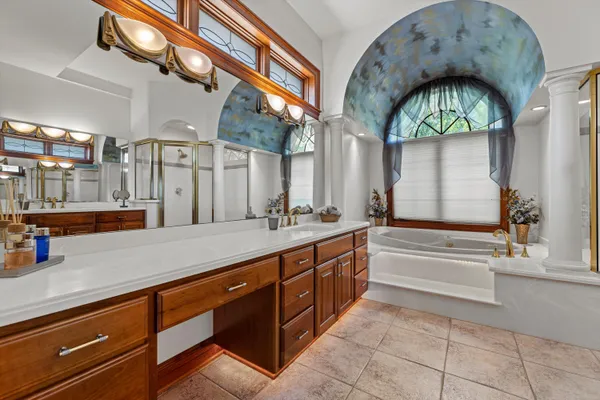 $1,675,000 | 19475 Summerhill Lane, Brookfield, WI 53045