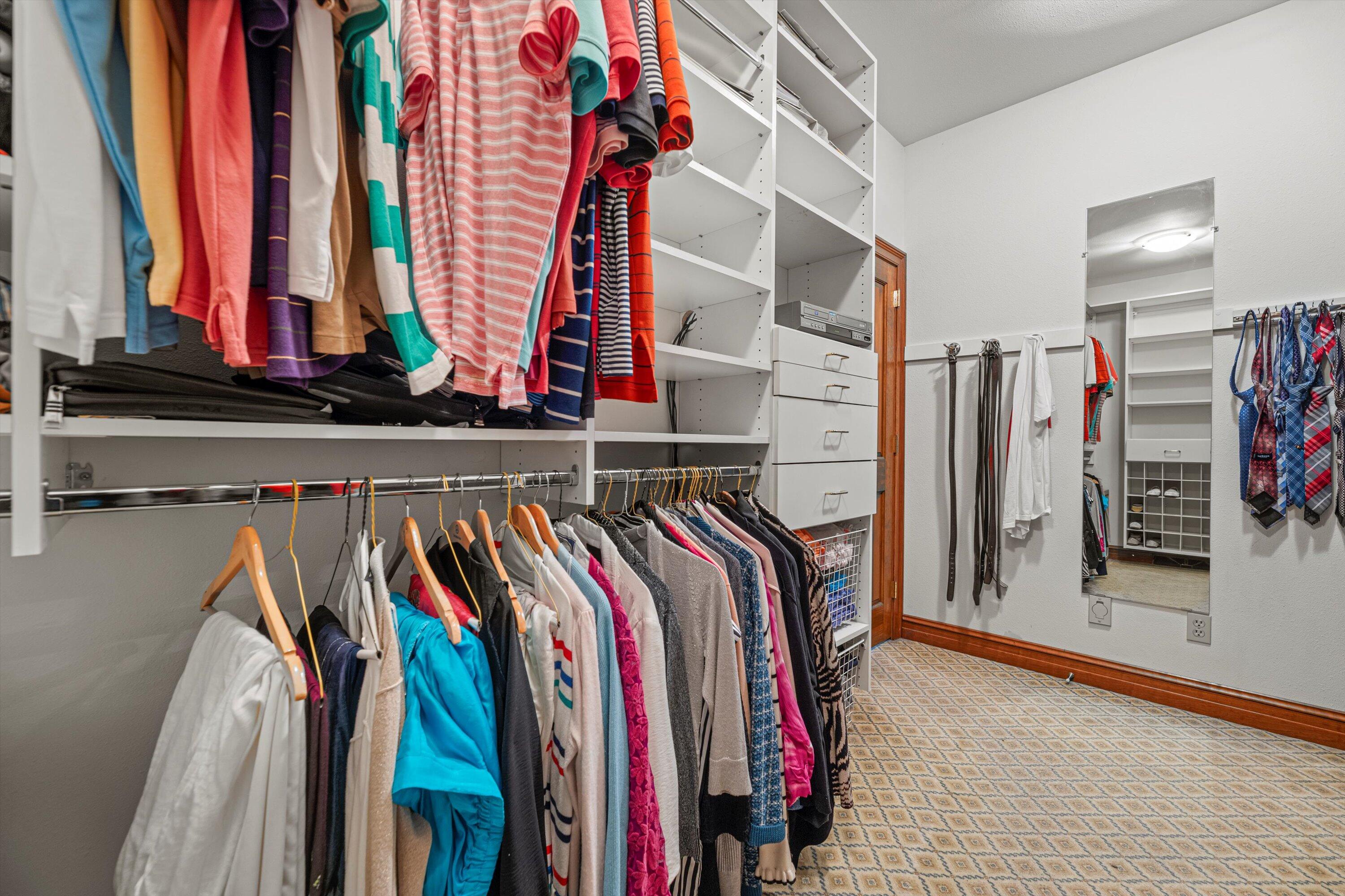 19475 Summerhill Lane Brookfield, WI 53045 - Photo 25 of 82 Primary Walk in Closet