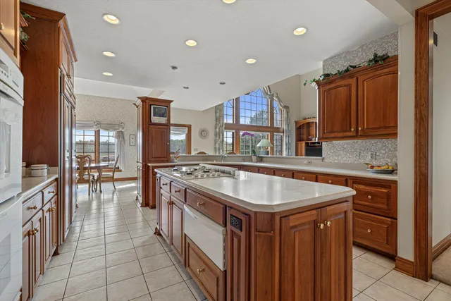 $1,675,000 | 19475 Summerhill Lane, Brookfield, WI 53045