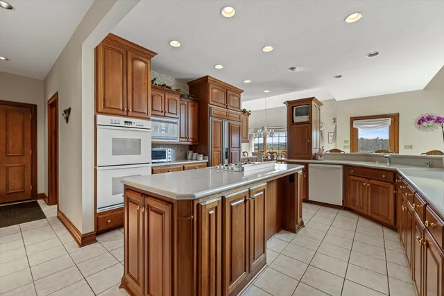 $1,675,000 | 19475 Summerhill Lane, Brookfield, WI 53045