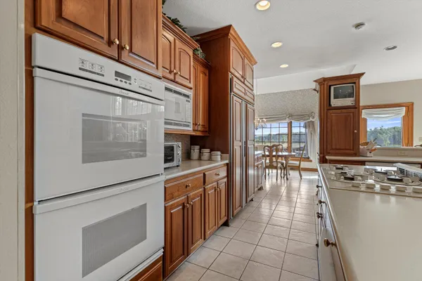 $1,675,000 | 19475 Summerhill Lane, Brookfield, WI 53045