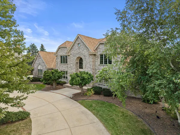 $1,675,000 | 19475 Summerhill Lane, Brookfield, WI 53045