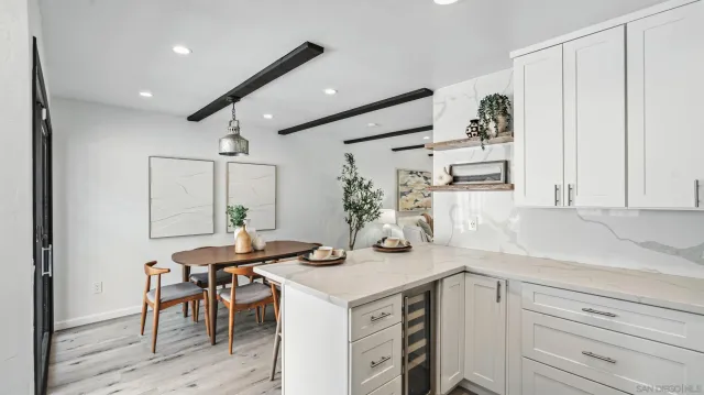 $1,299,000 | 8680 Villa La Jolla Drive, Unit 4, La Jolla, CA 92037