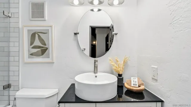 $1,299,000 | 8680 Villa La Jolla Drive, Unit 4, La Jolla, CA 92037