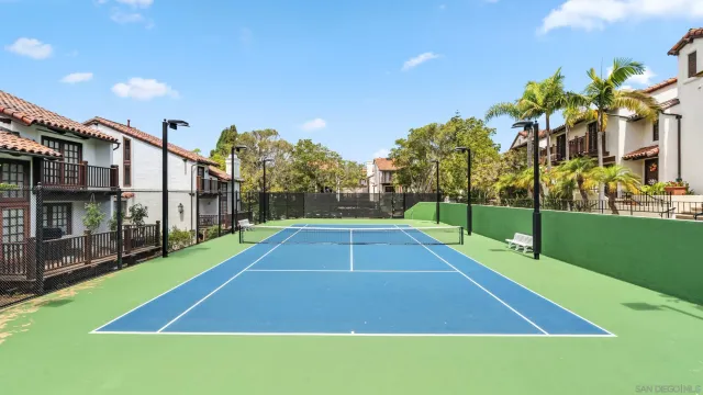 $1,299,000 | 8680 Villa La Jolla Drive, Unit 4, La Jolla, CA 92037