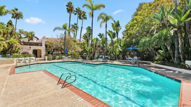 $1,299,000 | 8680 Villa La Jolla Drive, Unit 4, La Jolla, CA 92037
