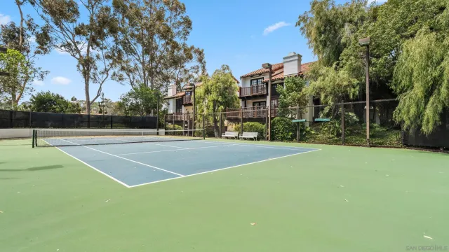 $1,299,000 | 8680 Villa La Jolla Drive, Unit 4, La Jolla, CA 92037