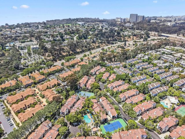$1,230,000 | 8680 Villa La Jolla Drive, Unit 4, La Jolla, CA 92037