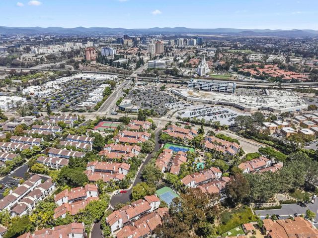 $1,230,000 | 8680 Villa La Jolla Drive, Unit 4, La Jolla, CA 92037