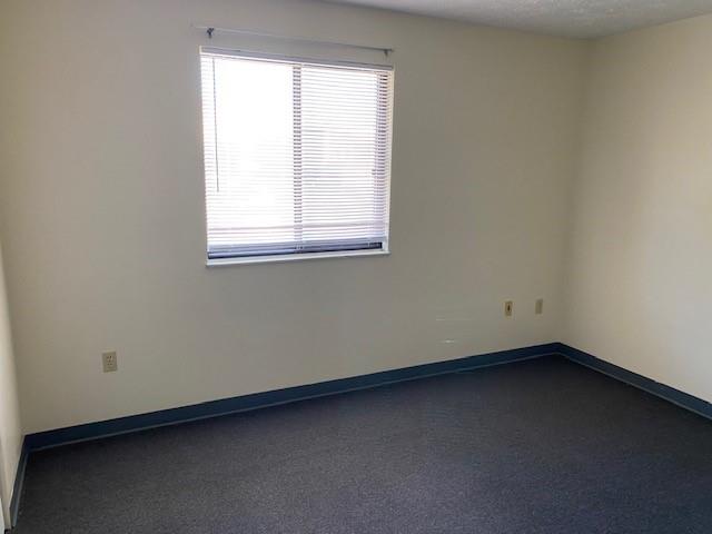 3266 Niagara Square Pittsburgh, PA 15213 - Photo 29 of 32 an empty room with a window