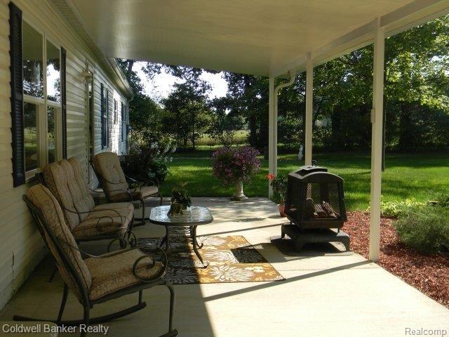 6991 Fish Lake Road Holly, MI 48442 - Photo 21 of 24 Back Porch