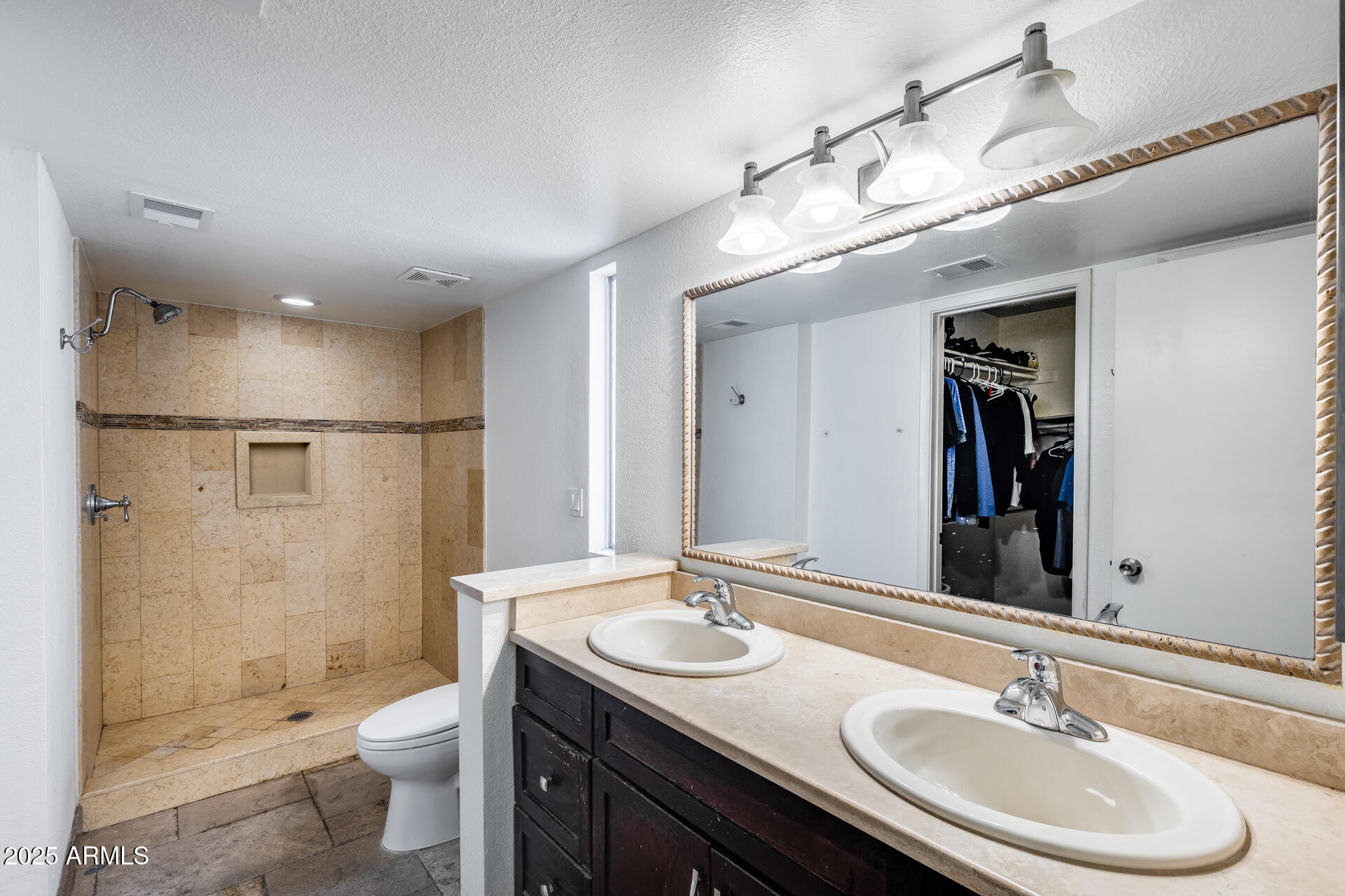 2102 West Marco Polo Road Phoenix, AZ 85027 - Photo 5 of 31 Primary bath dual sinks