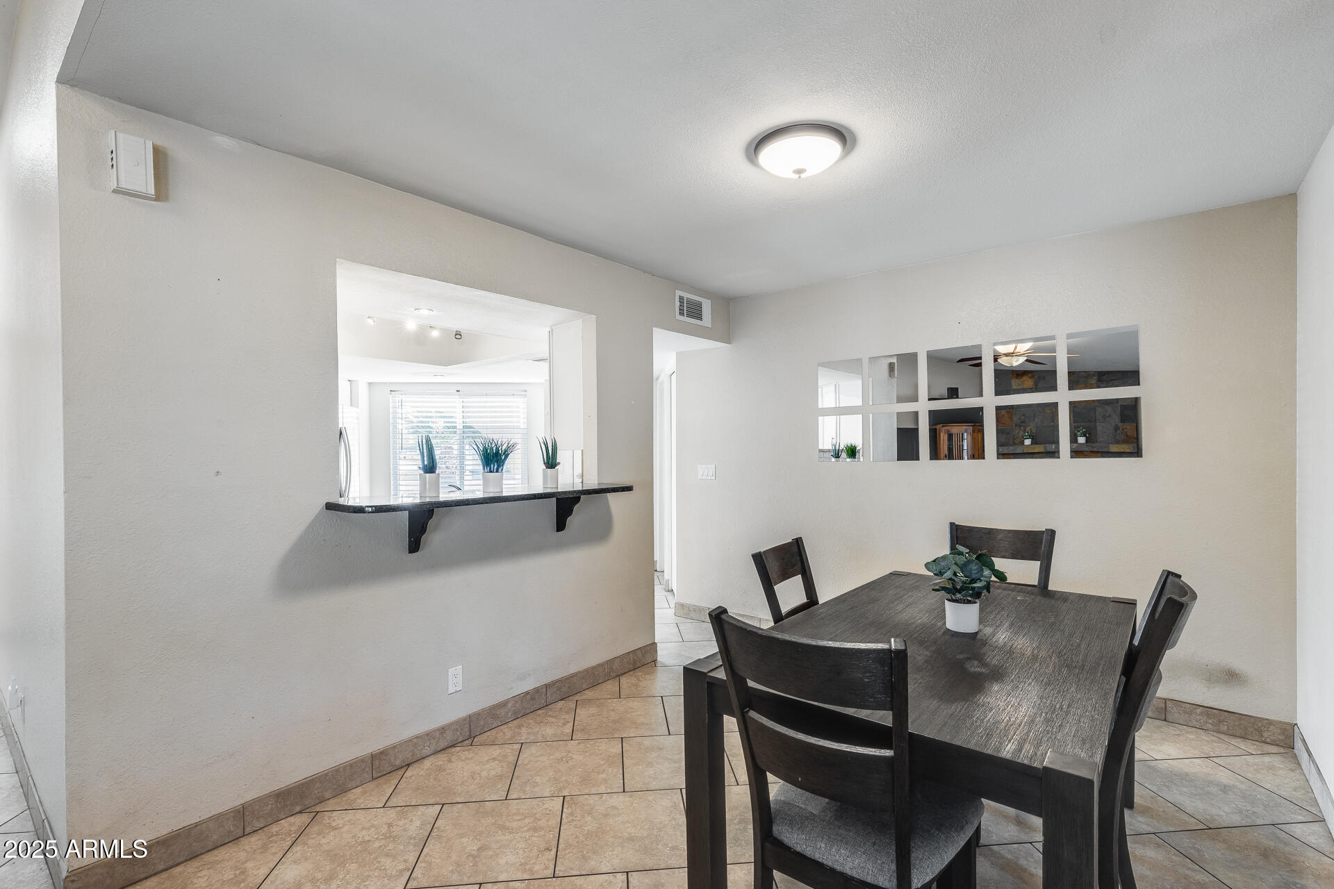 2102 West Marco Polo Road Phoenix, AZ 85027 - Photo 8 of 31 Breakfast bar in kitchen