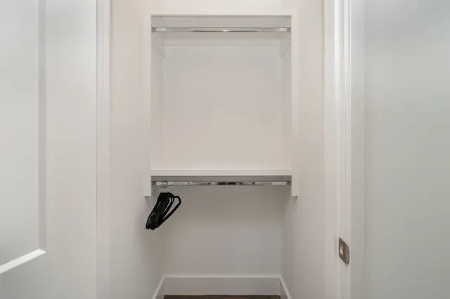 $3,995 | 1699 Lischey Avenue, Nashville, TN 37207