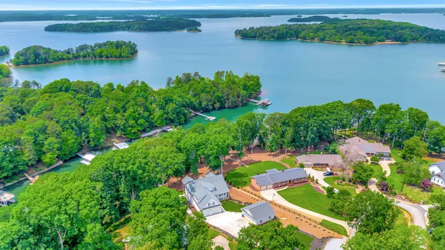 $2,599,000 | 401 Broadwater Circle, Anderson, SC 29626