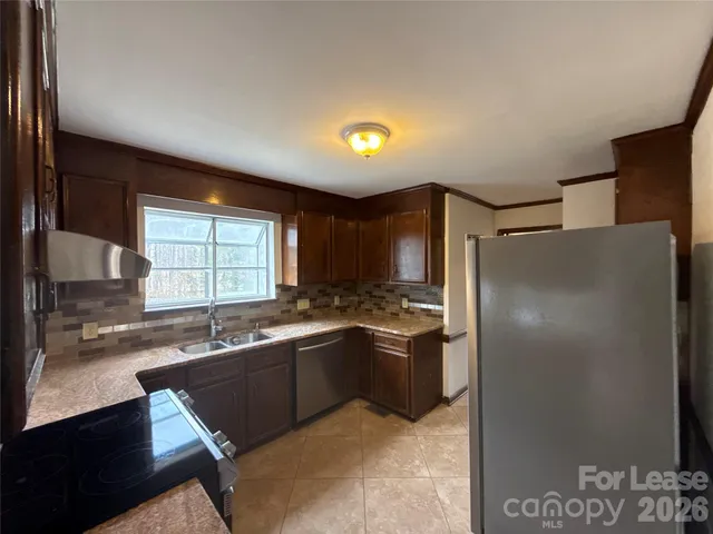 $2,395 | 14301 Hackamore Drive, Matthews, NC 28105