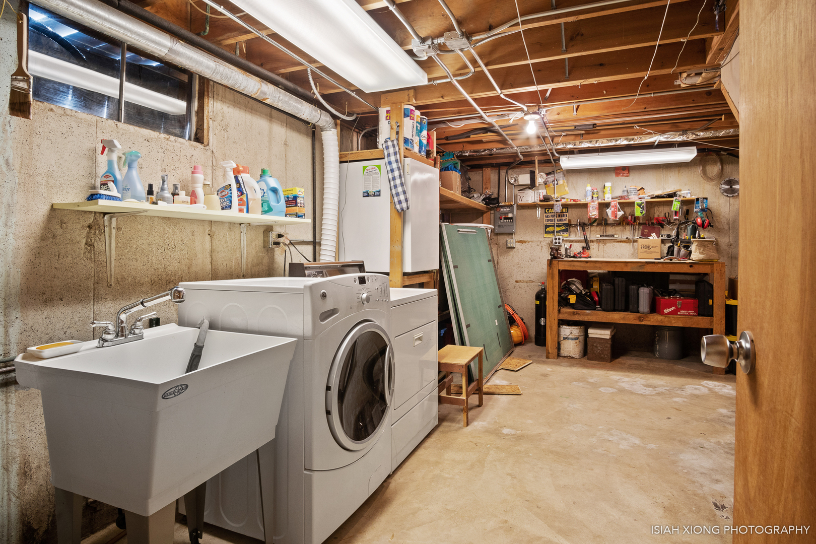 91 Neil Road Sugar Grove, IL 60554 - Photo 25 of 31 a utility room with dryer and washer