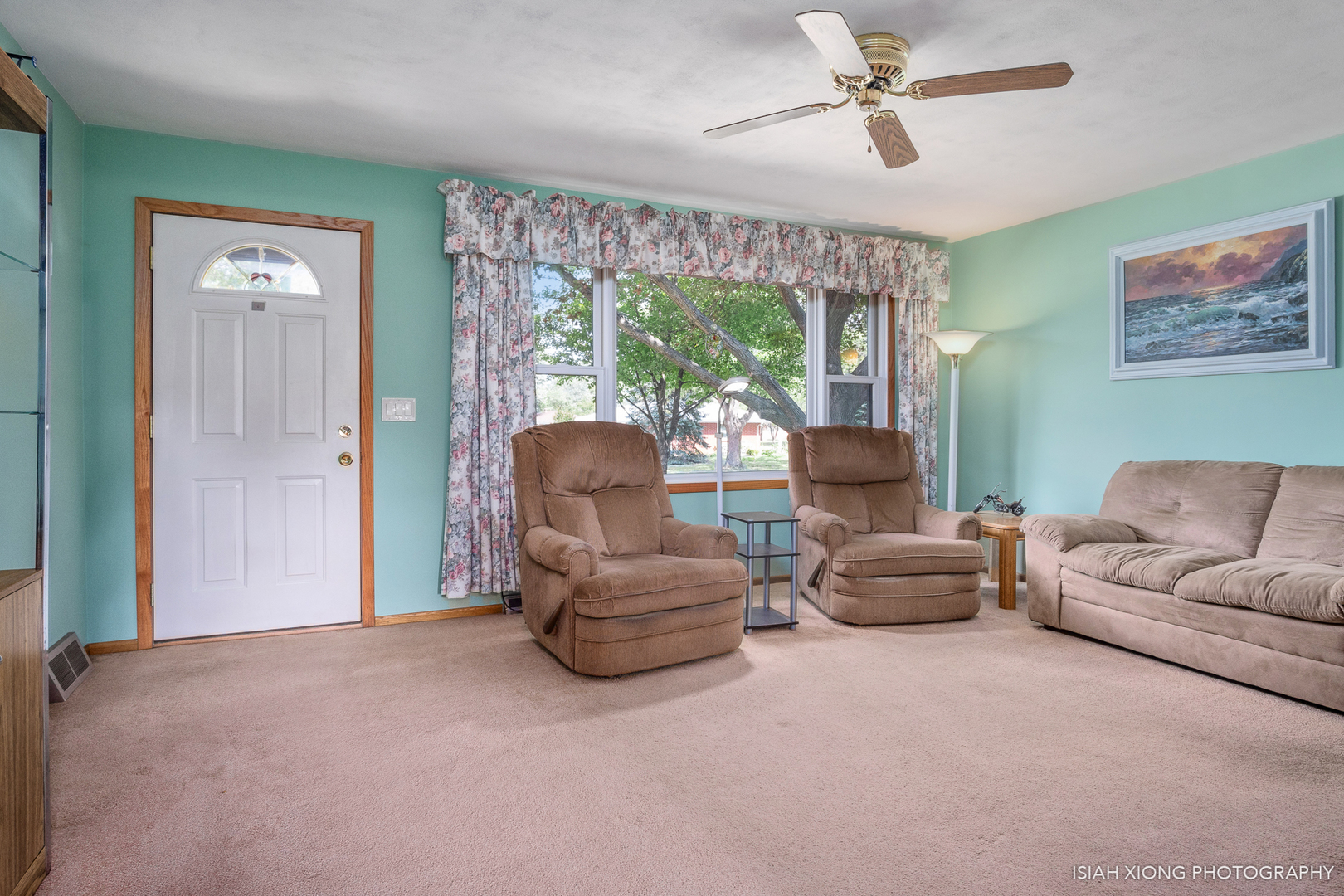 91 Neil Road Sugar Grove, IL 60554 - Photo 7 of 31 a living room with furniture and a large window