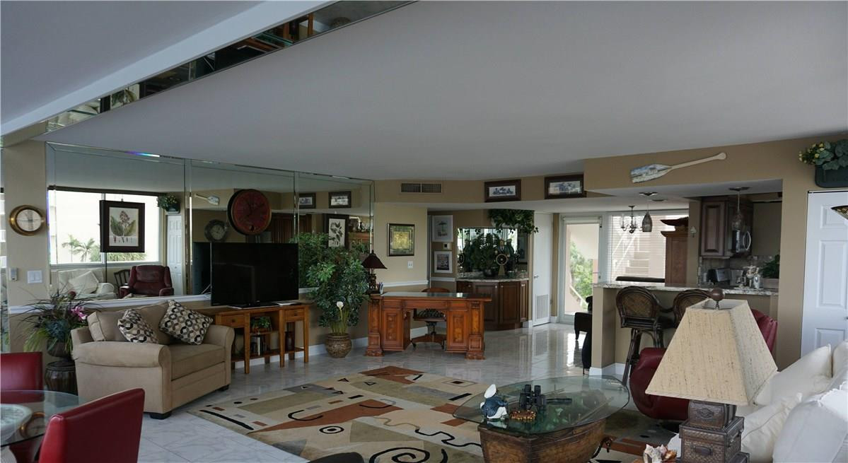 201 North Riverside Drive, Unit 301 Pompano Beach, FL 33062 - Photo 16 of 33 Photo 16