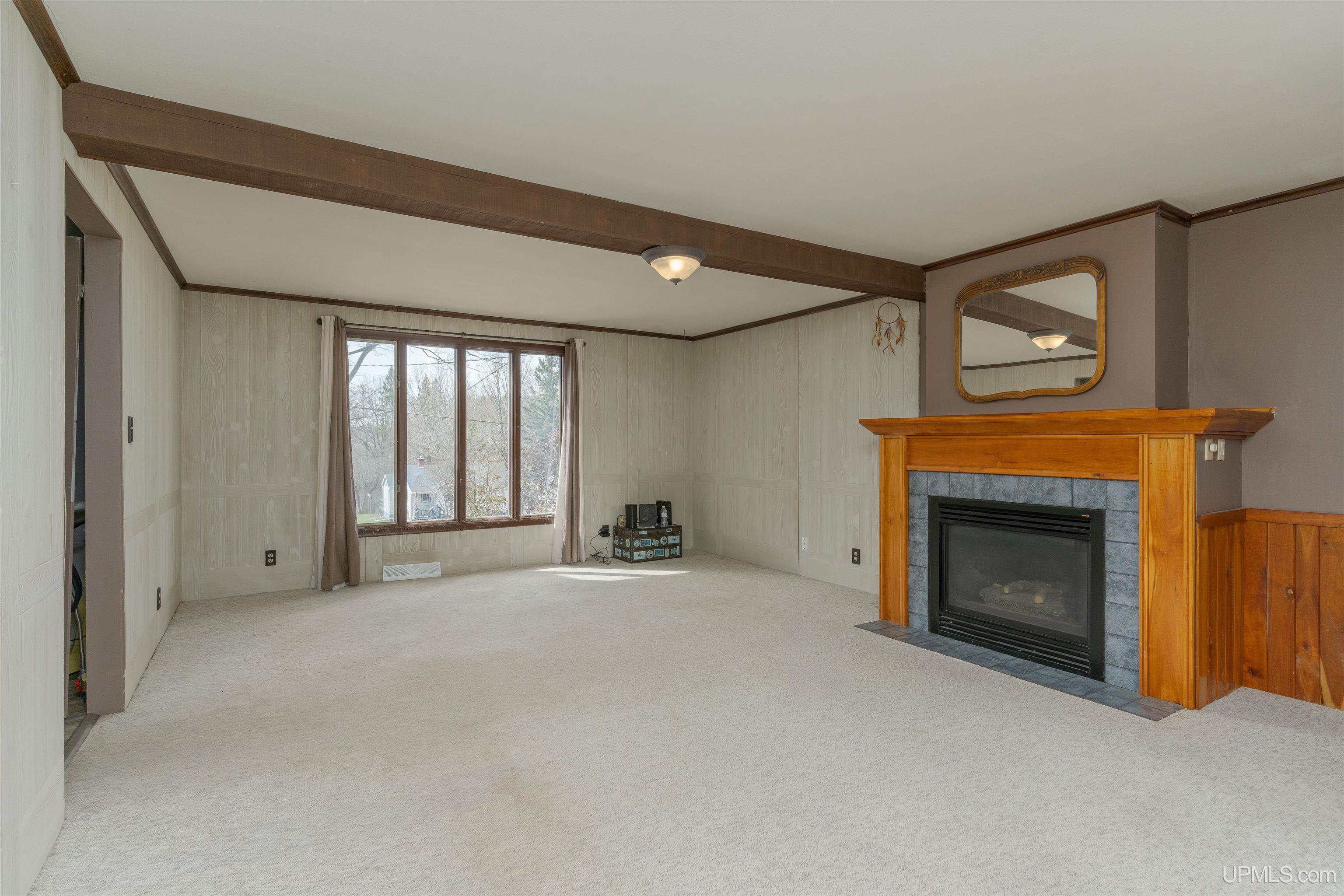 645 East Hunter Road Iron River, MI 49935 - Photo 9 of 37