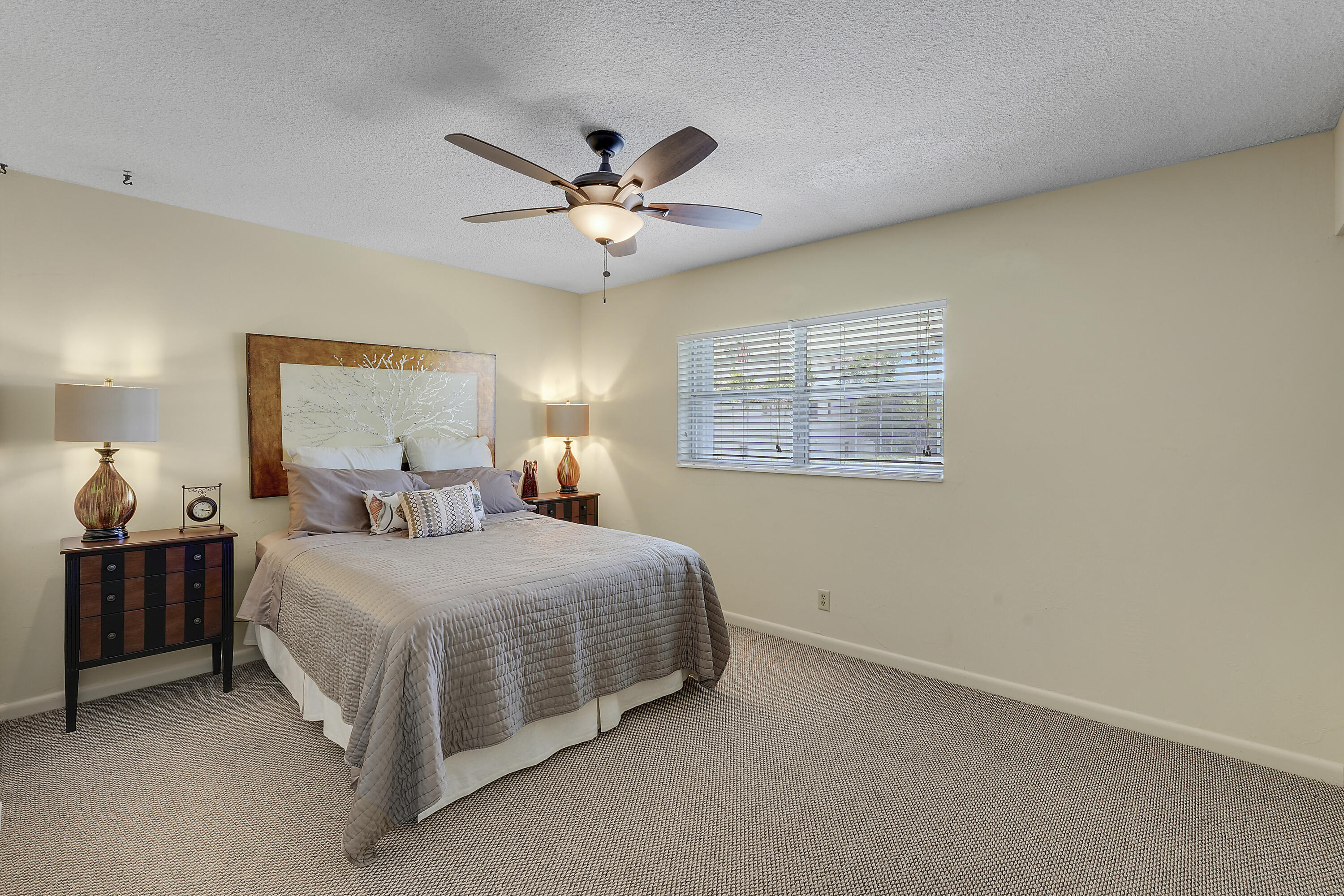 5540 North Ocean Boulevard, Unit 206 Ocean Ridge, FL 33435 - Photo 30 of 35 House-17