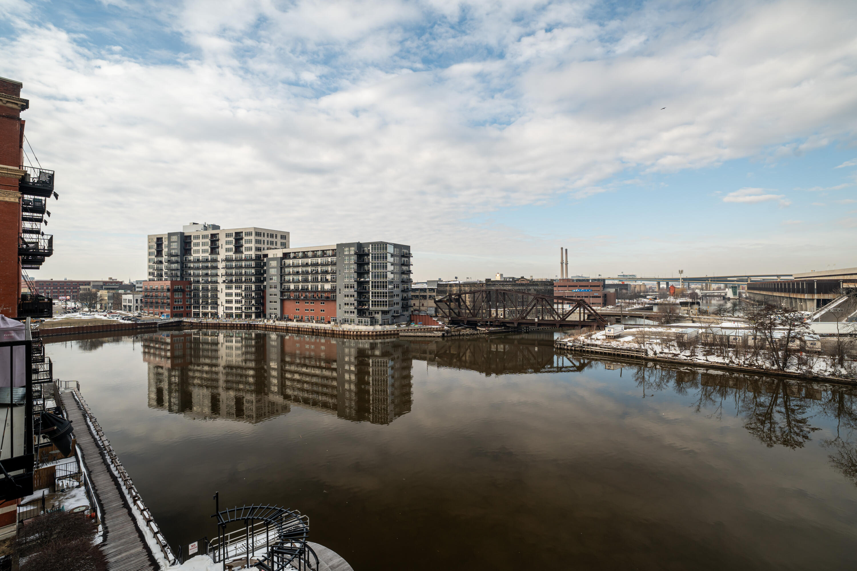 205 North Water Street, Unit 402 Milwaukee, WI 53202 - Photo 24 of 30 River (SW View)