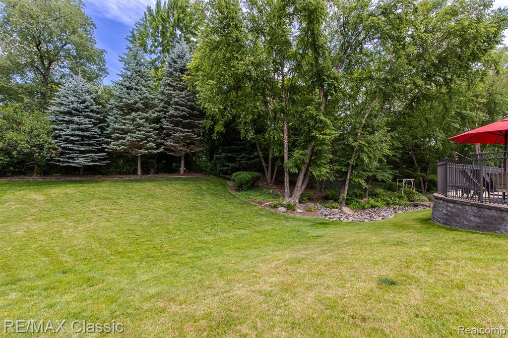 3790 Deer Springs Drive Rochester, MI 48306 - Photo 17 of 51