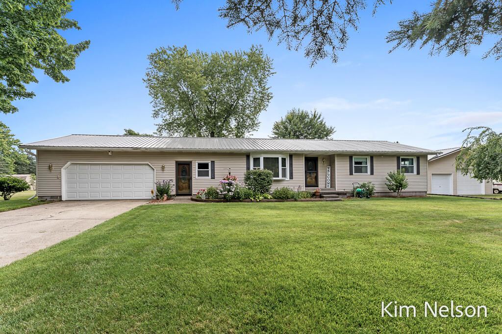 7700 South 80th Avenue Rothbury, MI 49452 - Photo 3 of 72 7700S.80thAve-3LoRes