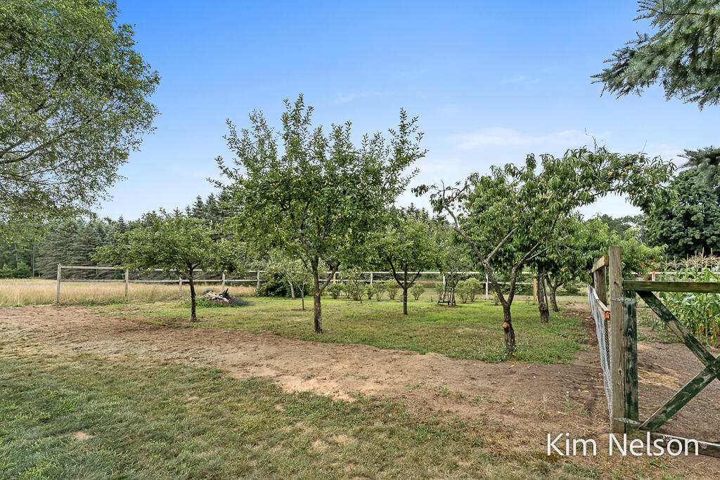 7700 South 80th Avenue Rothbury, MI 49452 - Photo 61 of 72 7700S.80thAve-11LoRes