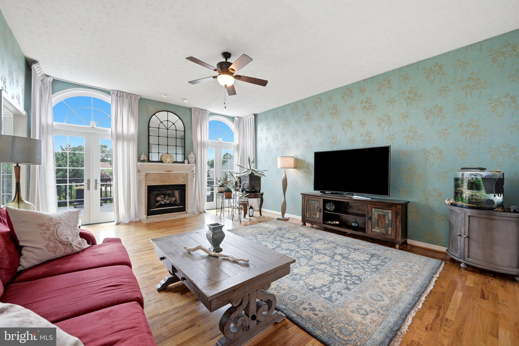 297 Huntersridge Road Winchester, VA 22602 - Photo 24 of 105 Living Room