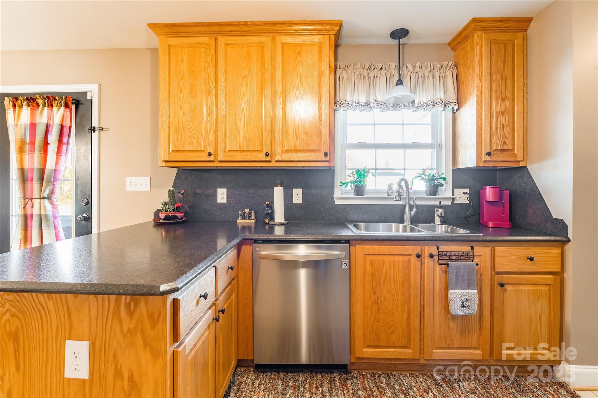 910 Island Ford Road Maiden, NC 28650 - Photo 7 of 35 Gallery Image 7