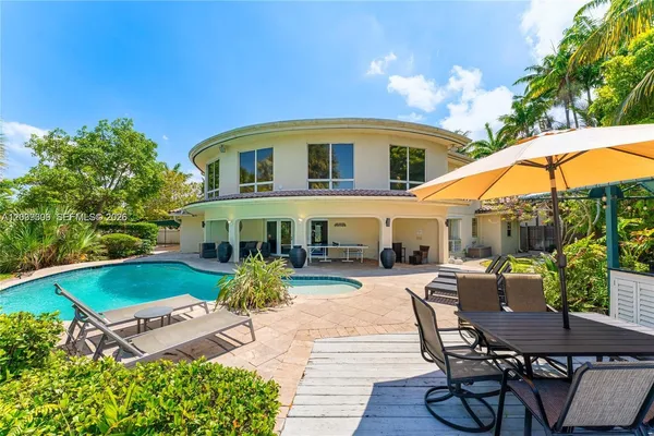 $2,000,000 | 1809 Coral Gardens Drive, Wilton Manors, FL 33306