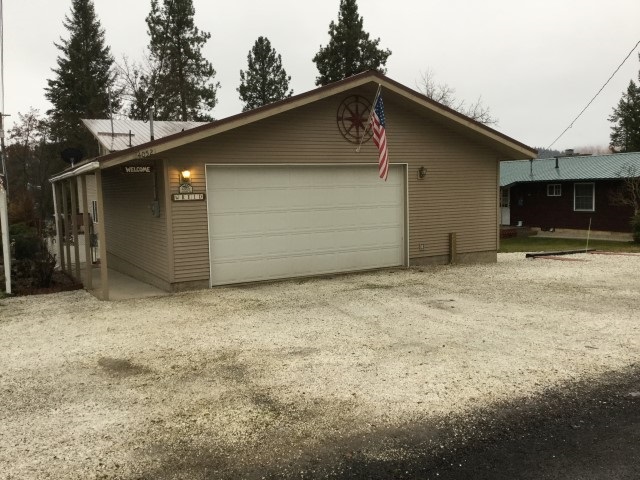 40521 Lakeside Road Loon Lake, WA 99148 - Photo 10 of 19 Gallery Image 10