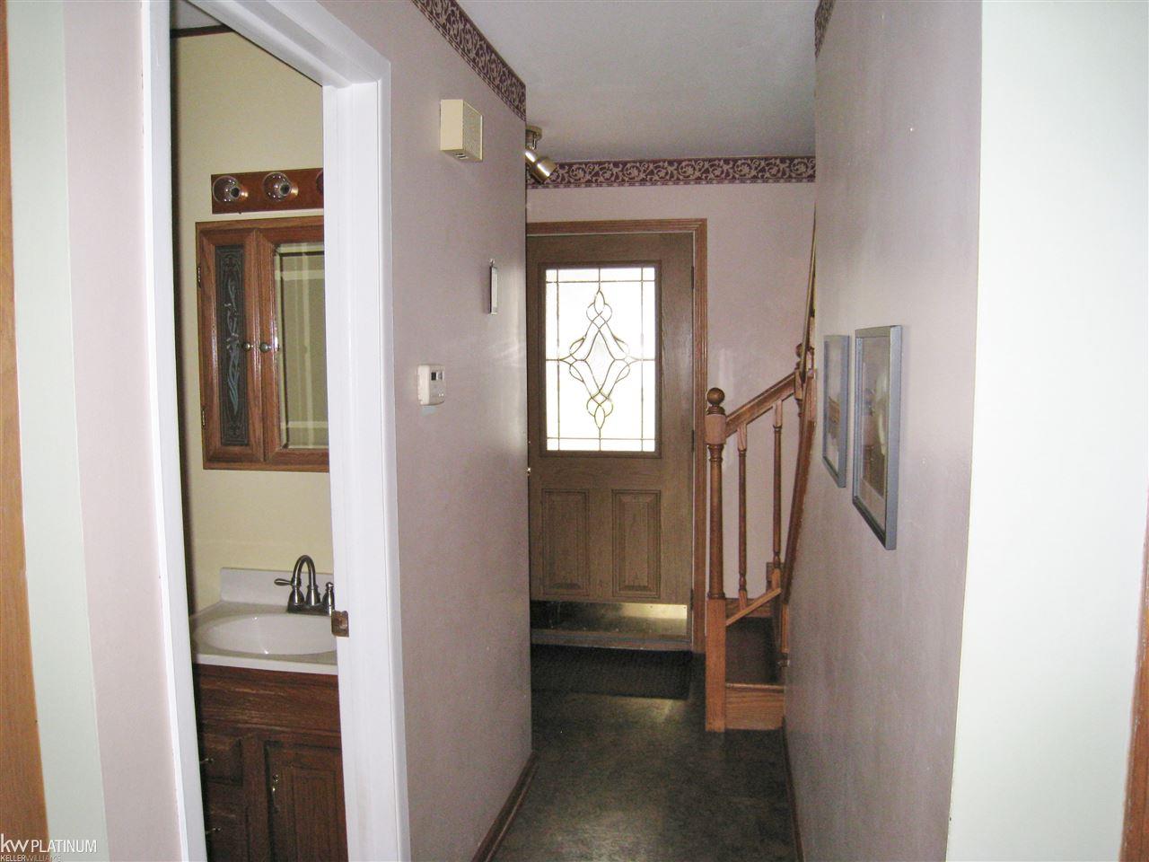 34623 Devonshire Road New Baltimore, MI 48047 - Photo 29 of 35 50001161-28.JPG