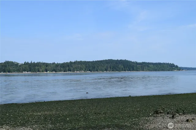 $1,395,000 | 3538 Beach Drive East, Port Orchard, WA 98366