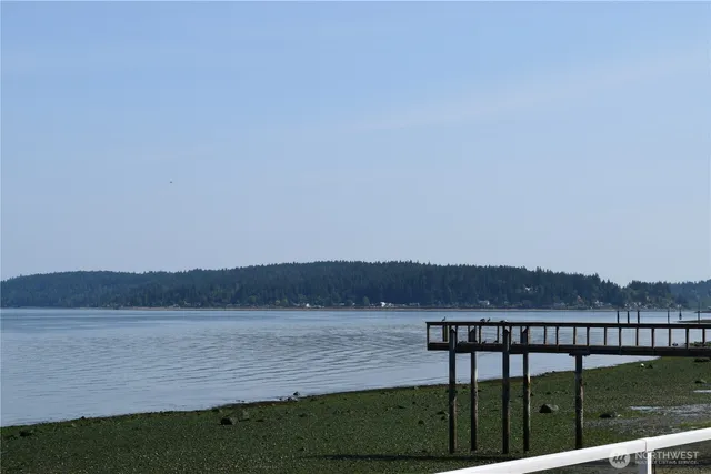 $1,395,000 | 3538 Beach Drive East, Port Orchard, WA 98366